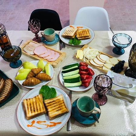 The Friends Acomodação com café da manhã Erevan Exterior foto